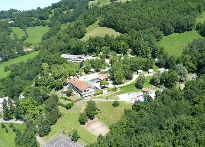 Avec Terrasse - 2 Pers. - Api-1-52-1592 *